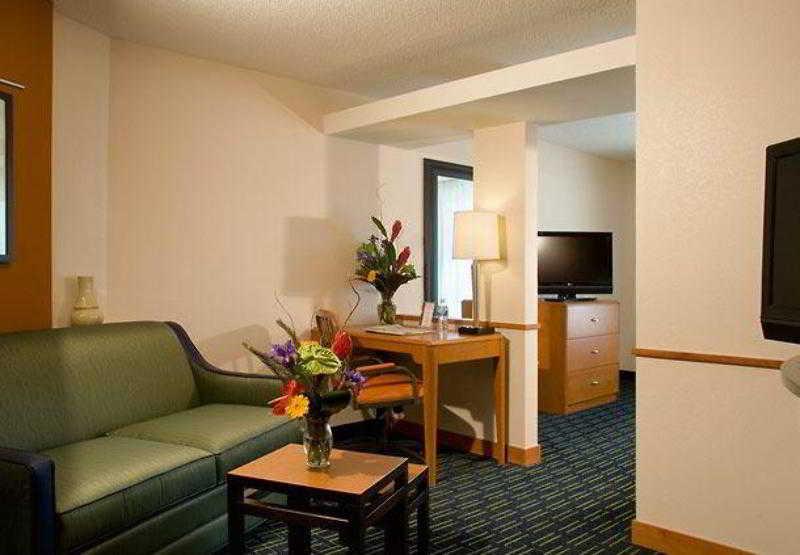 Fairfield Inn & Suites By Marriott Omaha Downtown Rum bild