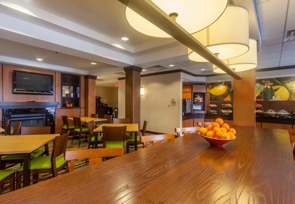 Fairfield Inn & Suites By Marriott Omaha Downtown Exteriör bild